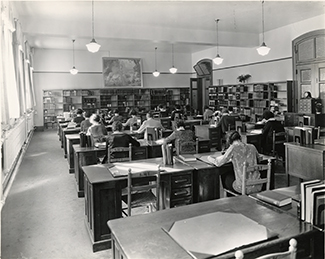 Photograph of Students at Library School